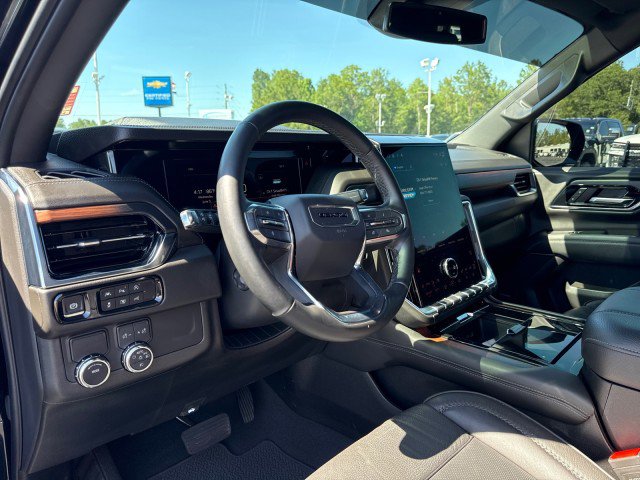 Used 2025 GMC Yukon XL Denali RWD image 22