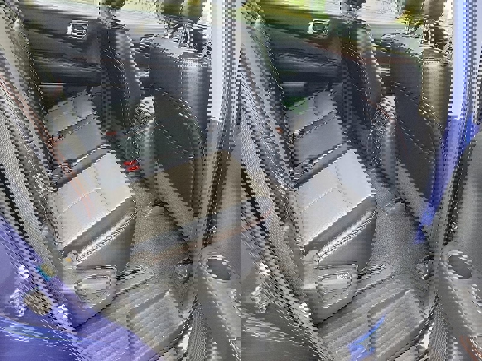 Used 2020 Nissan Pathfinder SL image 13