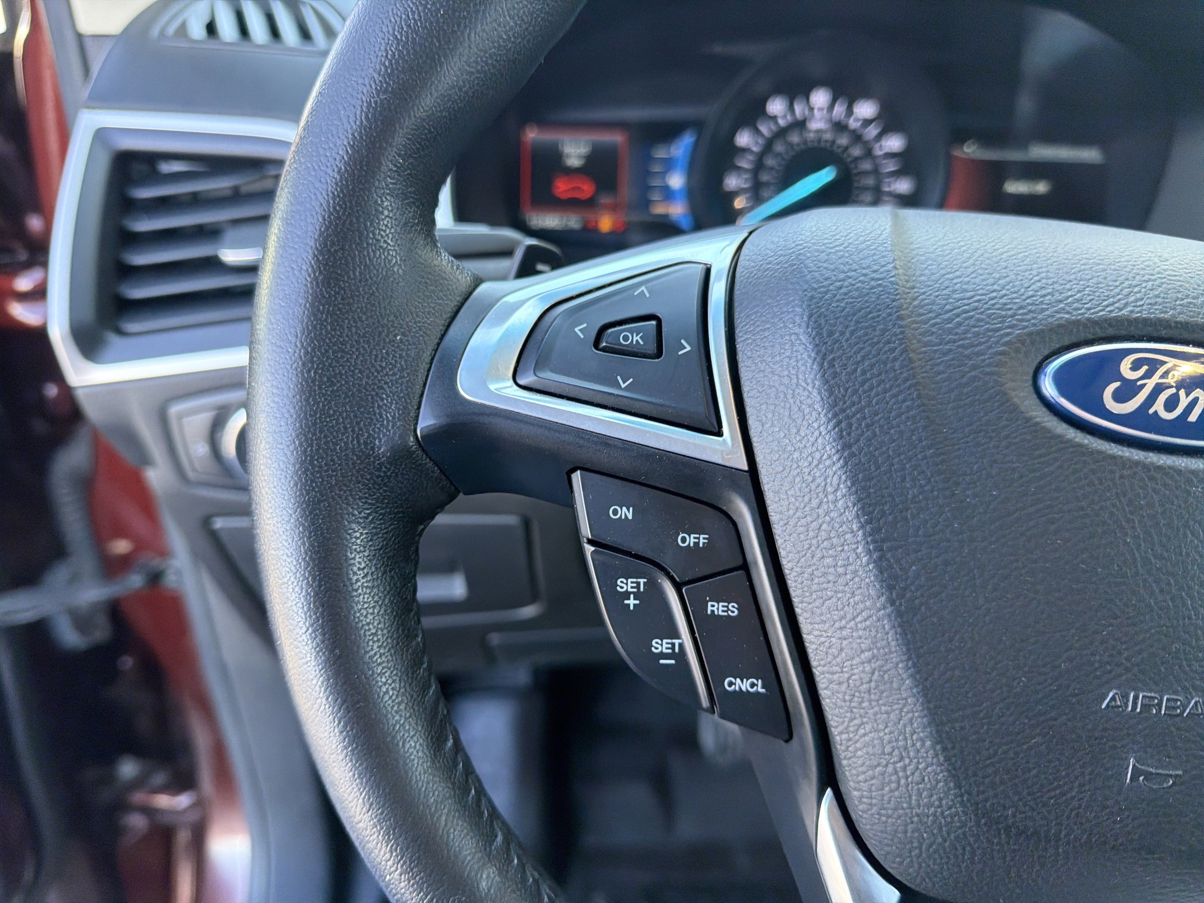 Used 2015 Ford Edge SEL w/ Equipment Group 201A image 33