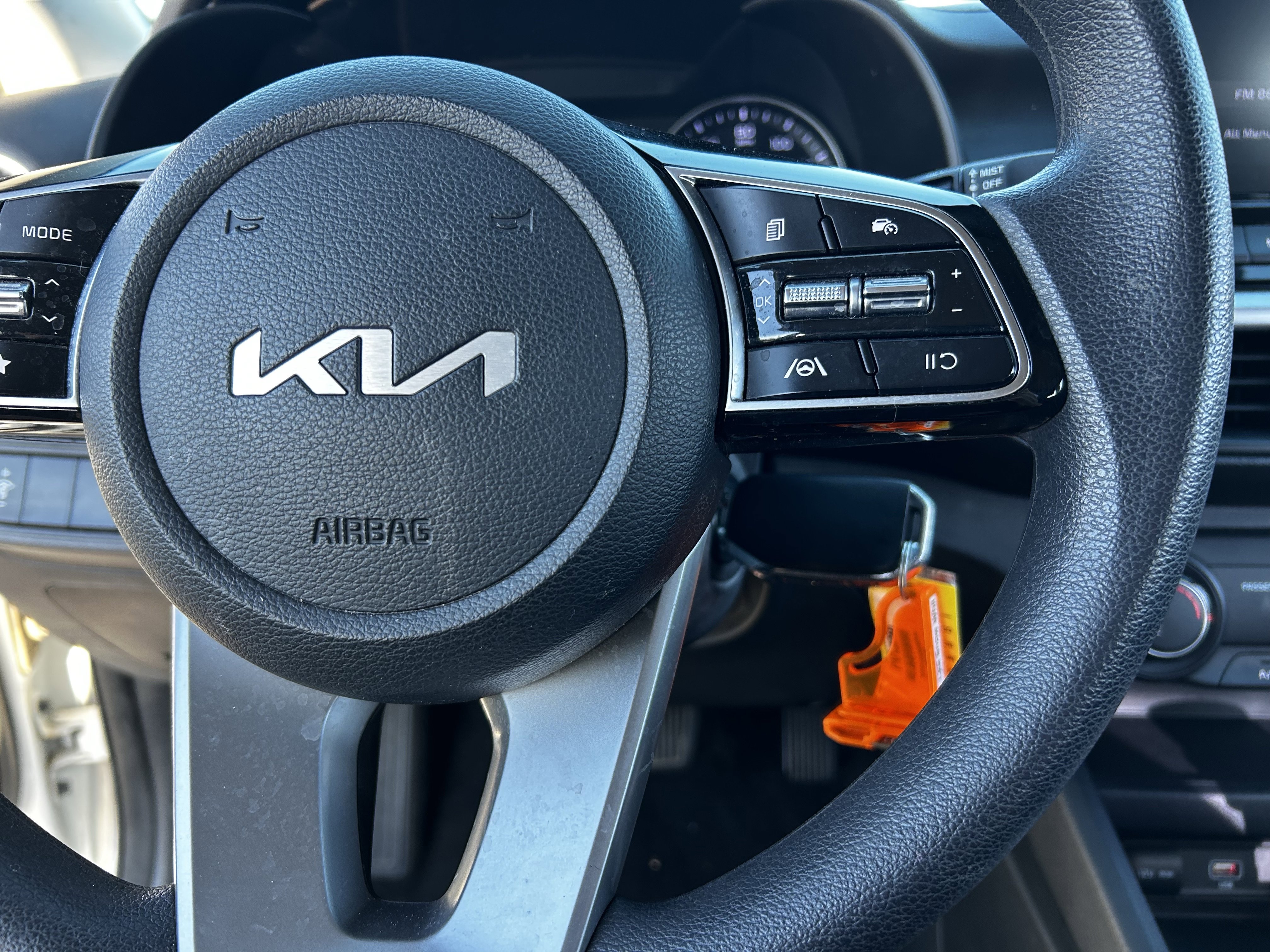 Certified 2022 Kia Forte LXS image 24