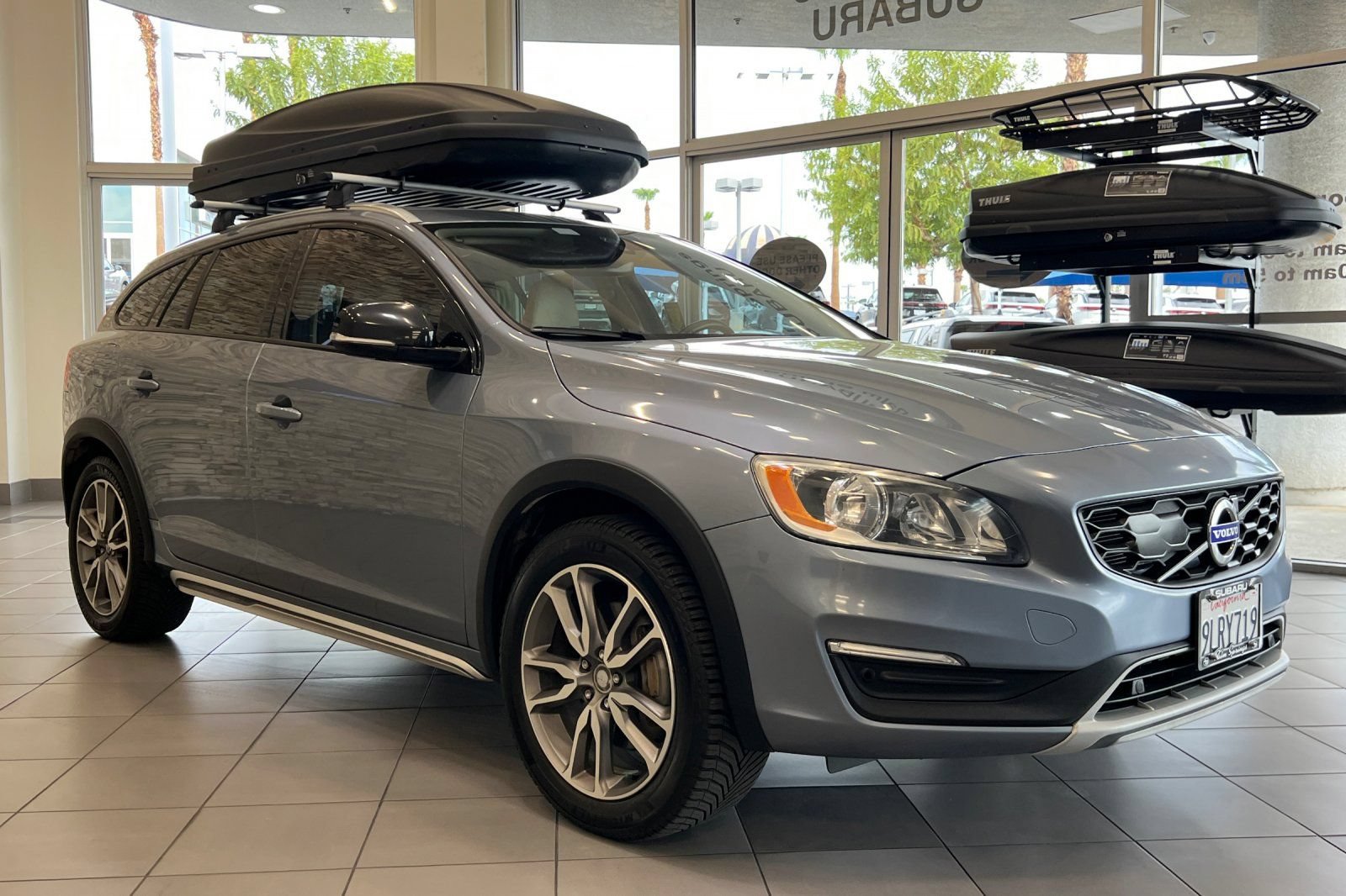 Used 2018 Volvo V60 T5 Cross Country AWD/4WD image 7