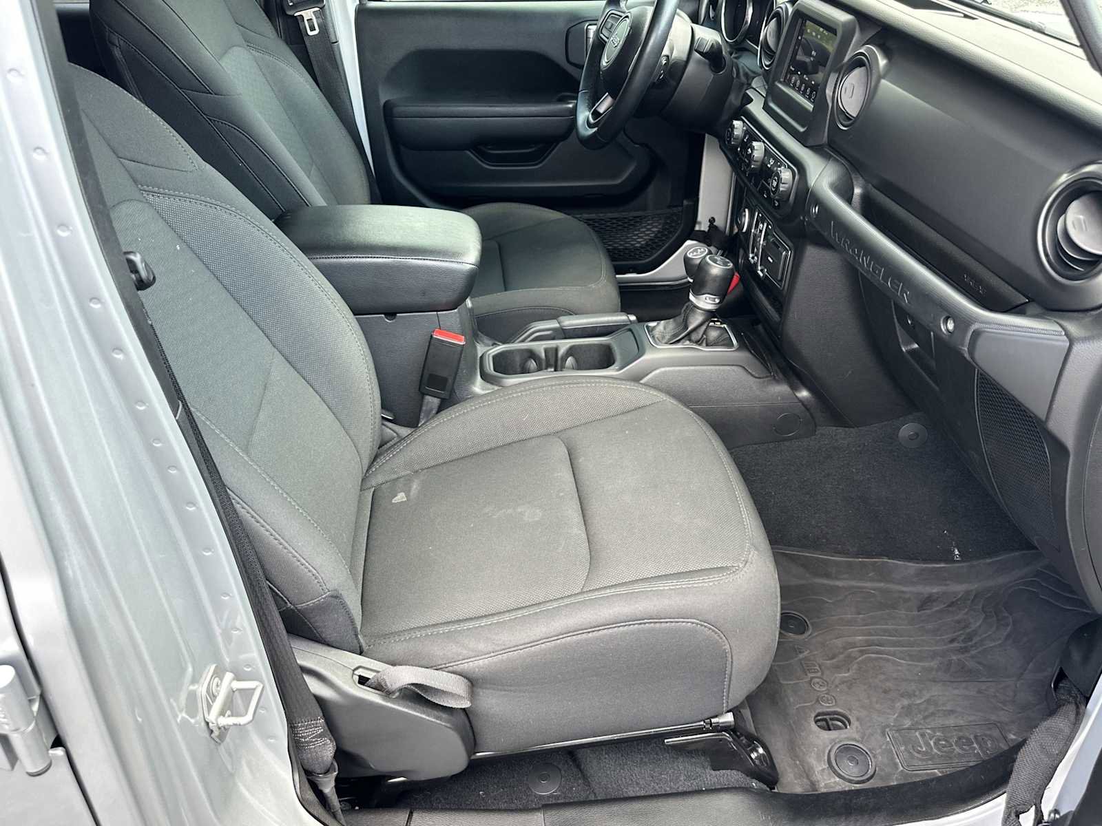 Used 2022 Jeep Wrangler Unlimited Sport image 13