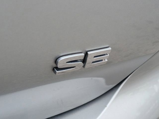 Used 2024 Mitsubishi Outlander SE image 8