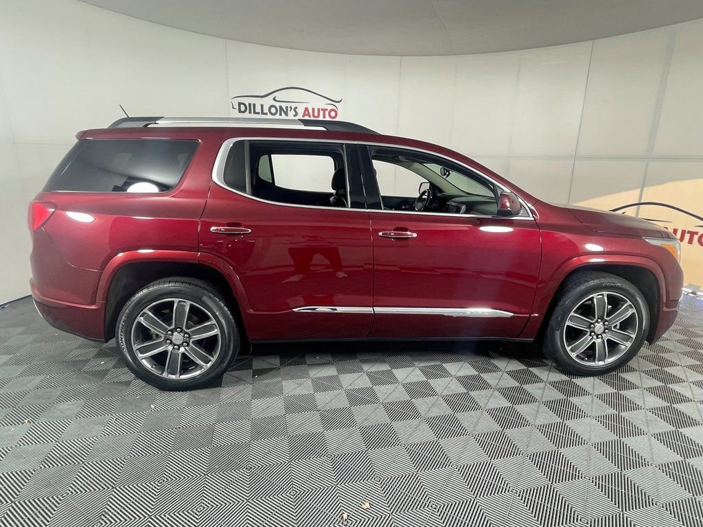 Used 2017 GMC Acadia Denali w/ Technology Package image 9