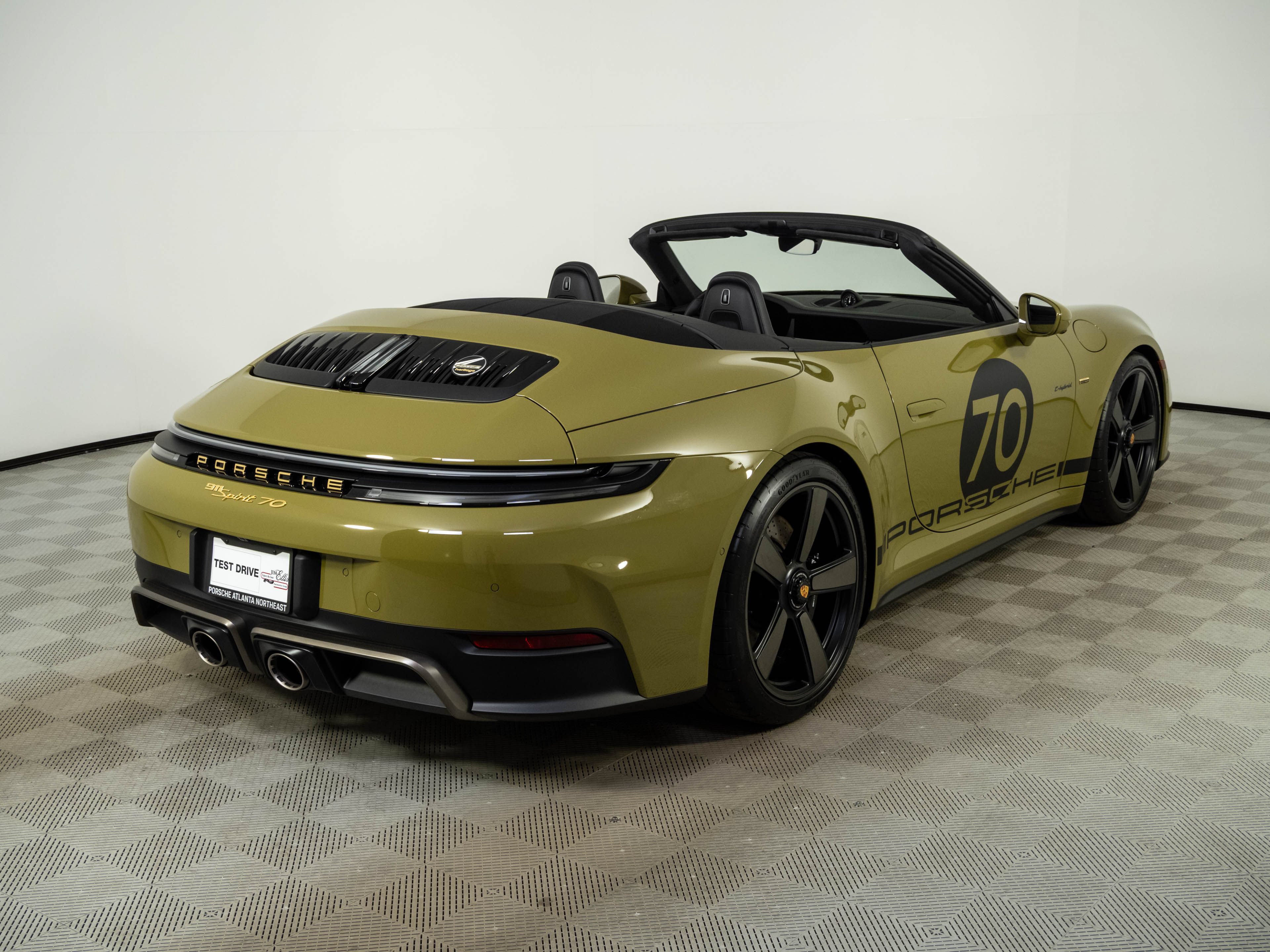 New 2026 Porsche 911 GTS RWD image 24