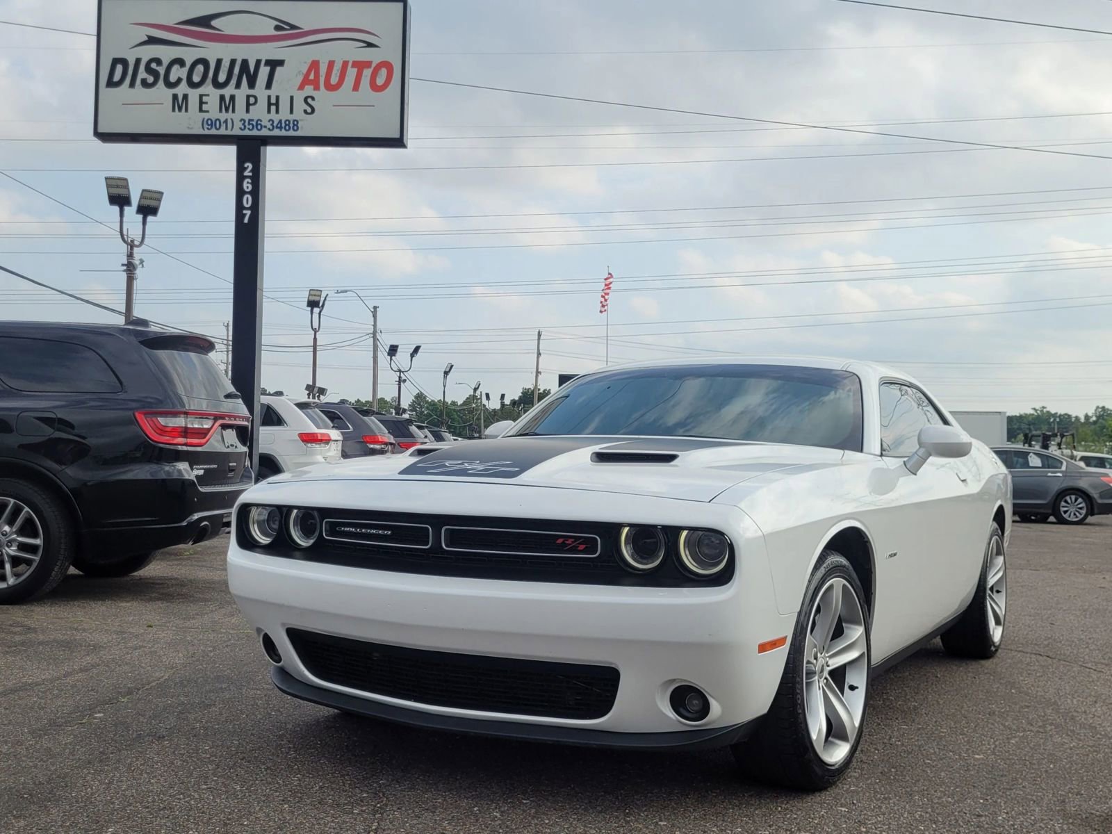 Used 2015 Dodge Challenger R/T w/ Quick Order Package 28B R/T RWD image 19