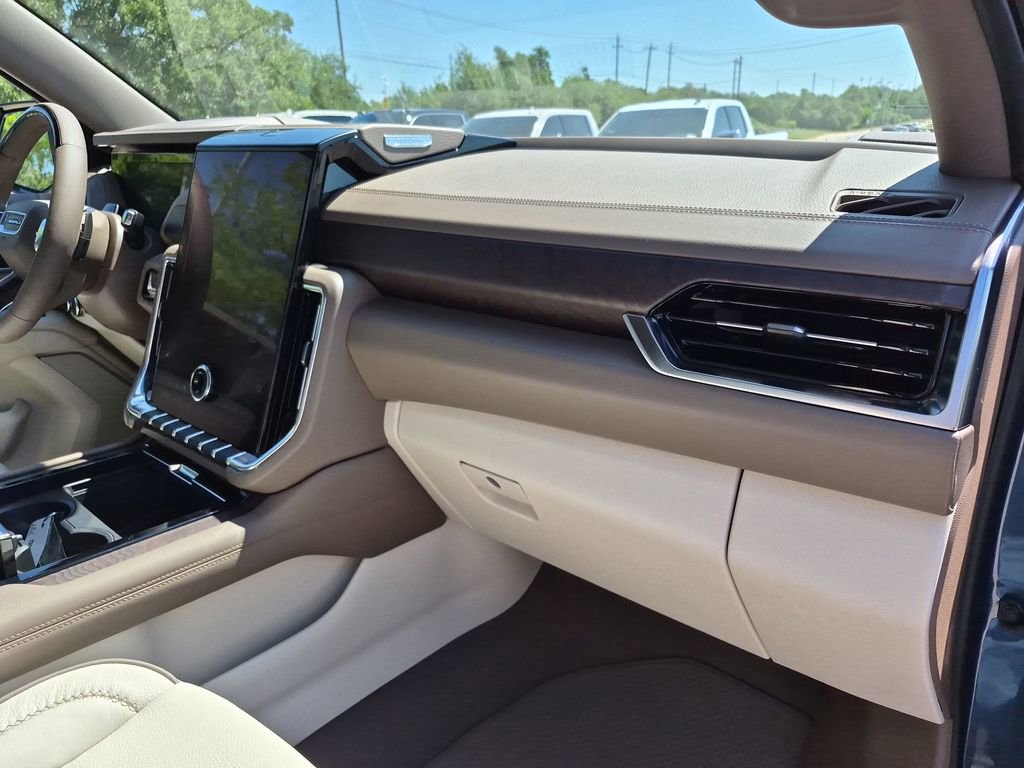 New 2026 GMC Yukon Denali AWD/4WD image 44
