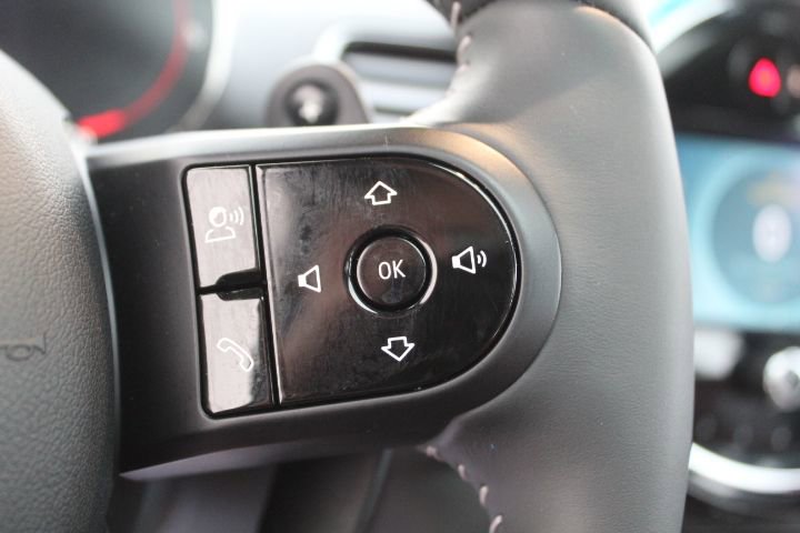 Used 2022 MINI Cooper Clubman John Cooper Works image 18