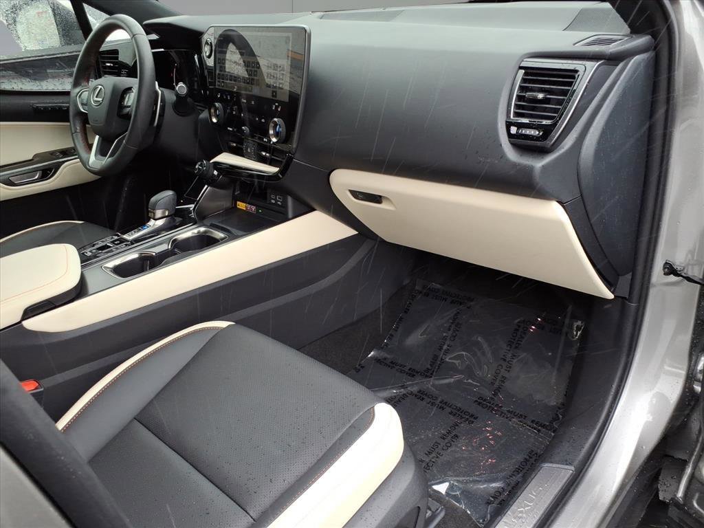 Used 2024 Lexus NX 350 AWD image 7