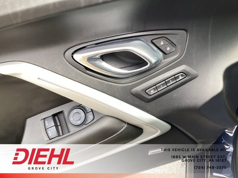 Used 2016 Chevrolet Camaro SS RWD image 14