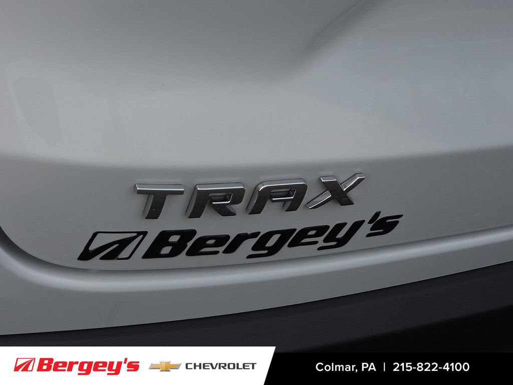 Certified 2024 Chevrolet Trax LS FWD image 32