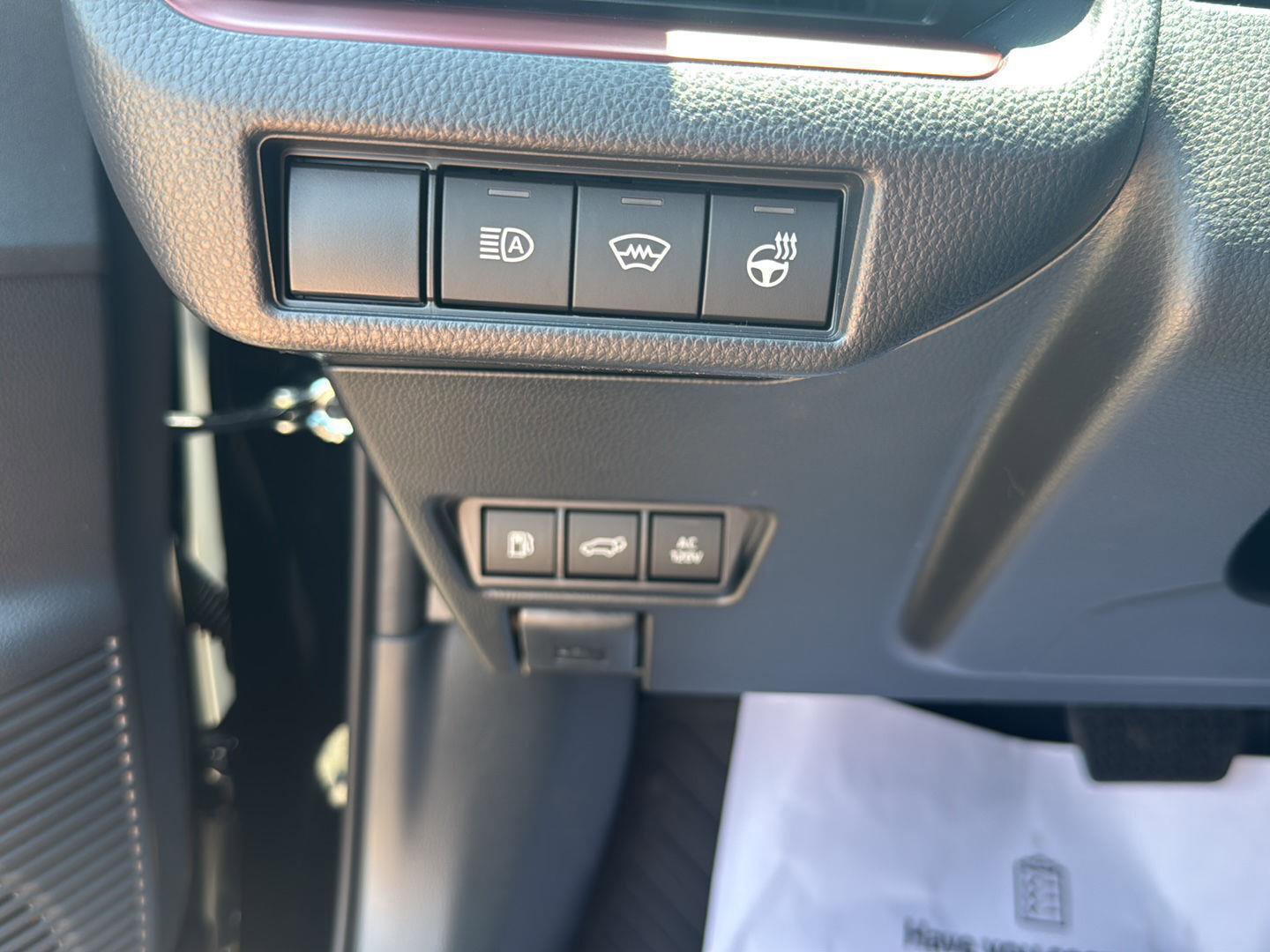 New 2025 Toyota Prius Plug-In Hybrid image 14