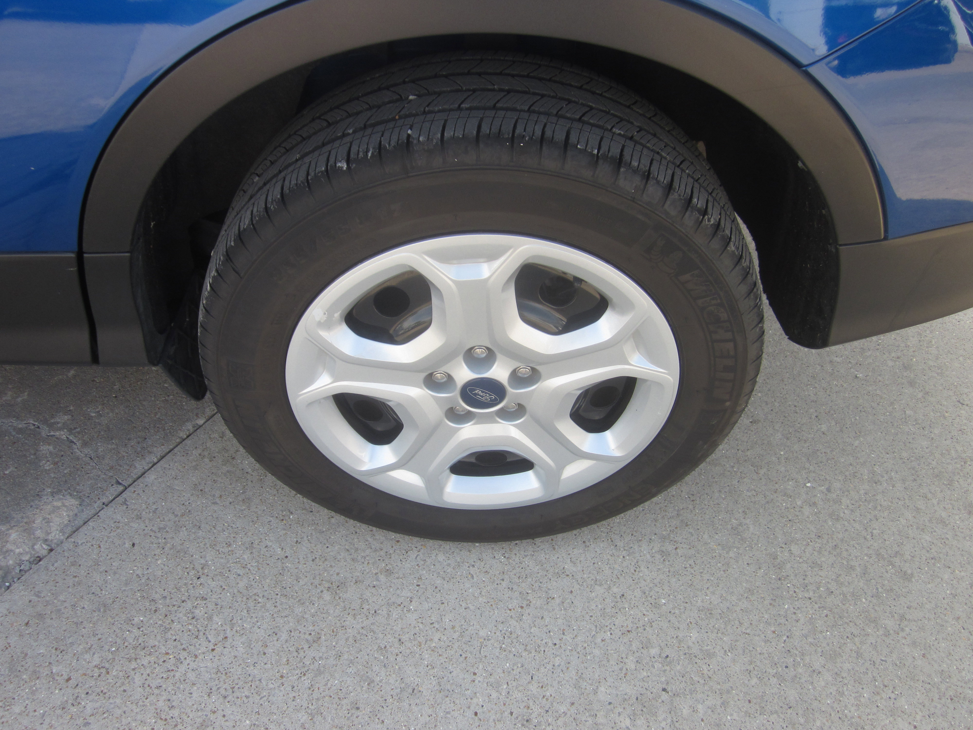 Used 2018 Ford Escape S image 7