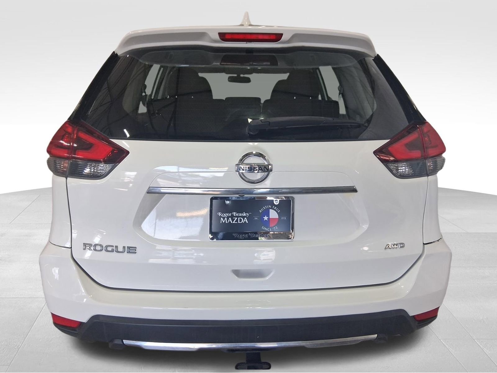 Used 2018 Nissan Rogue S AWD/4WD image 6