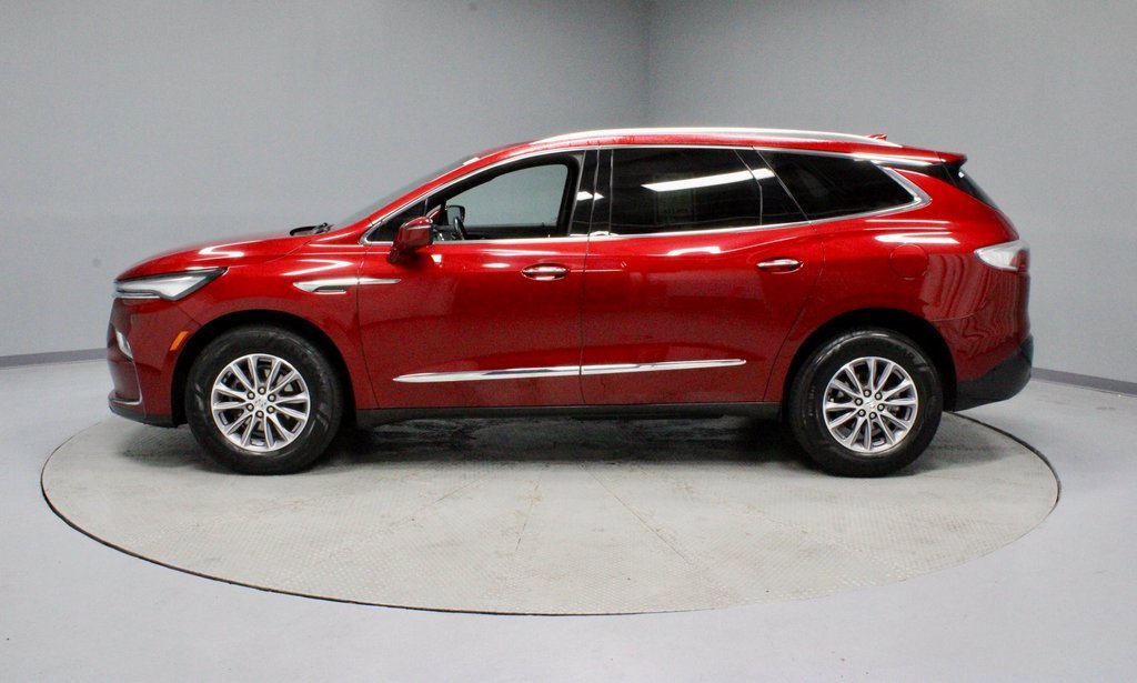 Used 2024 Buick Enclave Premium image 9