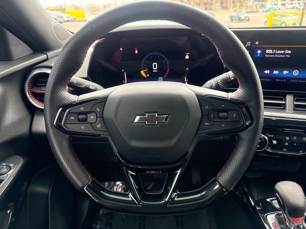 Used 2024 Chevrolet Trax RS w/ Sunroof Package image 14