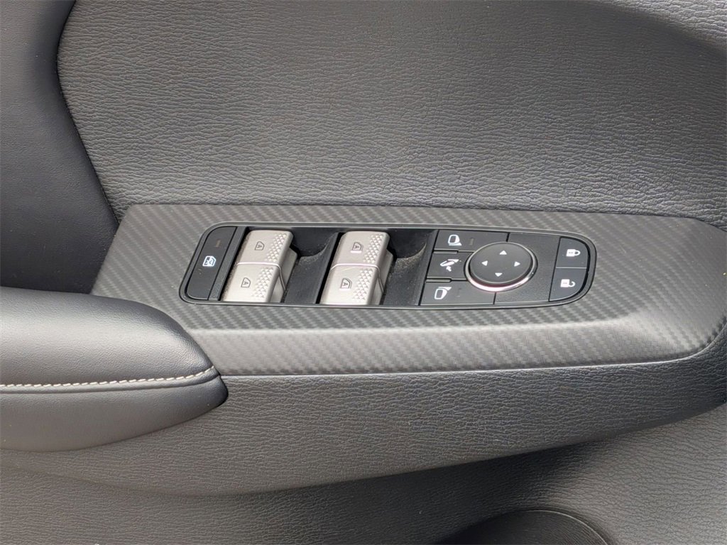 Used 2024 Mitsubishi Outlander SE image 15