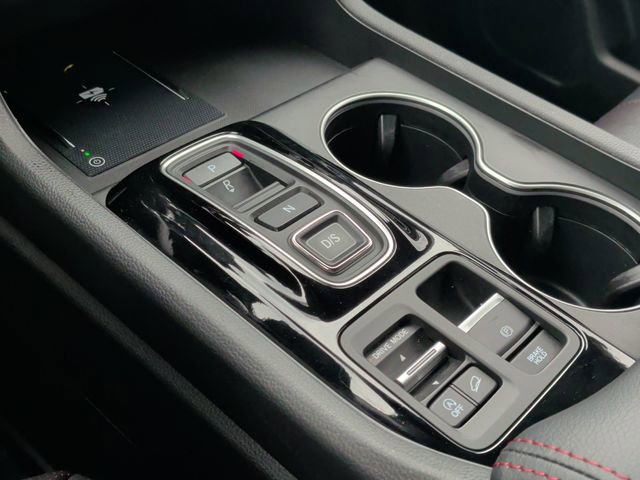 Used 2025 Honda Pilot Black Edition image 19