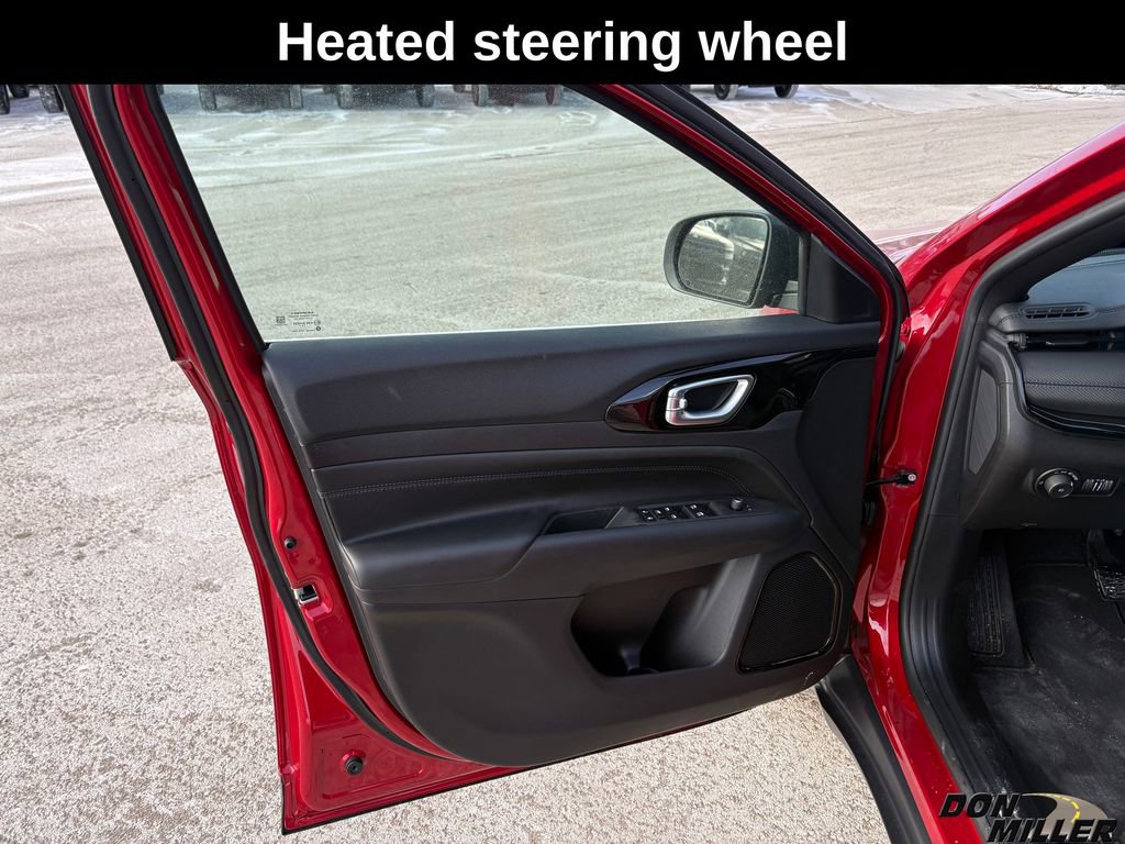 New 2026 Jeep Compass Latitude image 10