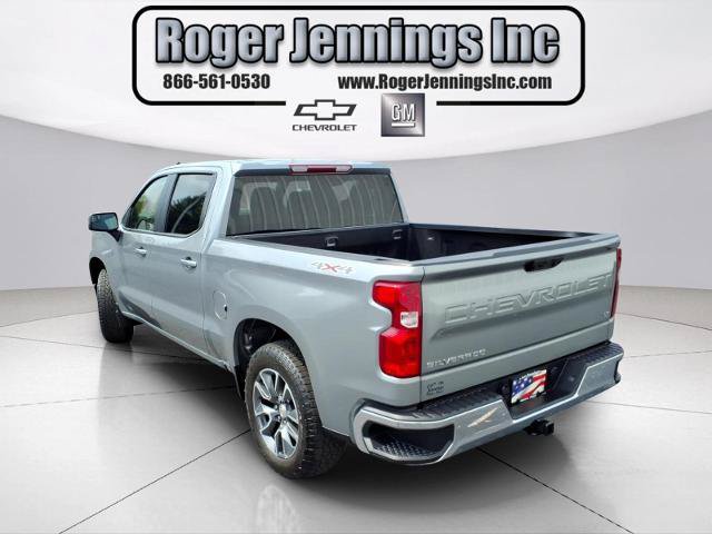 Used 2025 Chevrolet Silverado 1500 LT AWD/4WD image 3