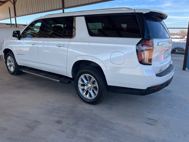 Used 2023 Chevrolet Suburban Premier AWD/4WD image 8