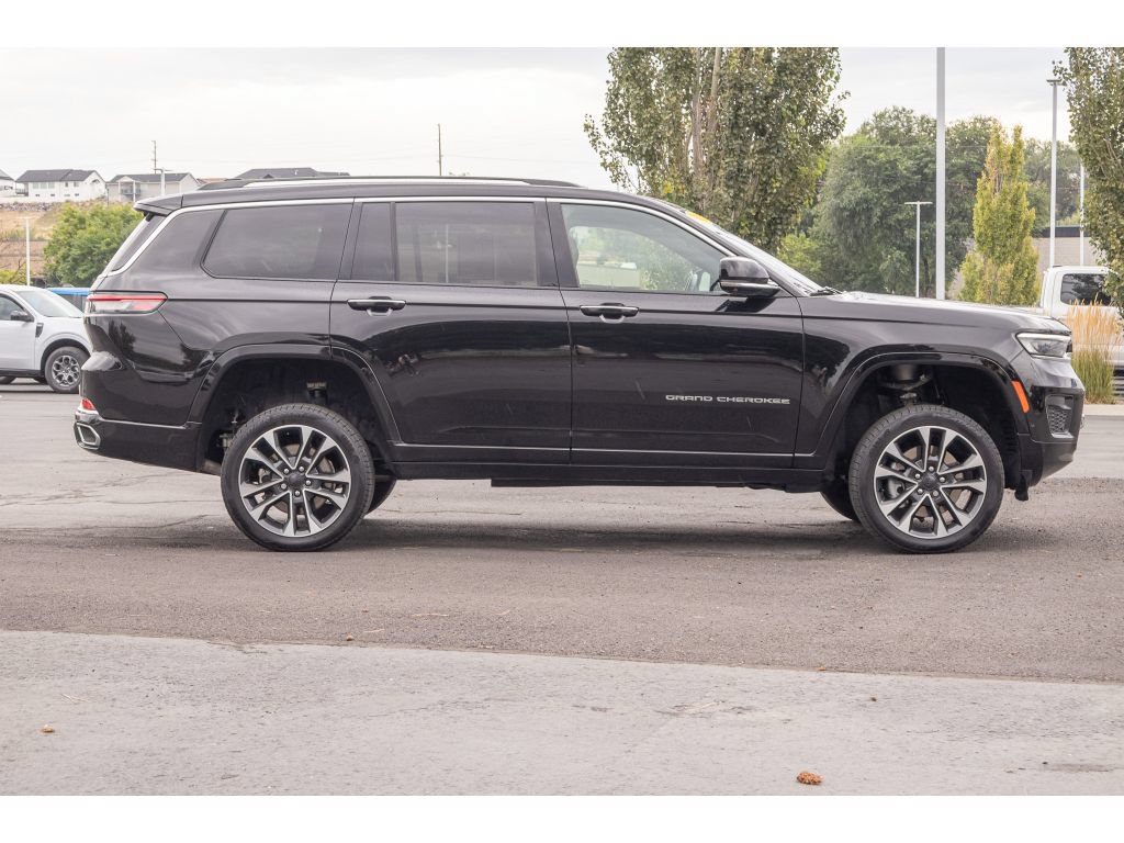 Used 2021 Jeep Grand Cherokee L Overland w/ Advanced Protech Group III AWD/4WD image 2