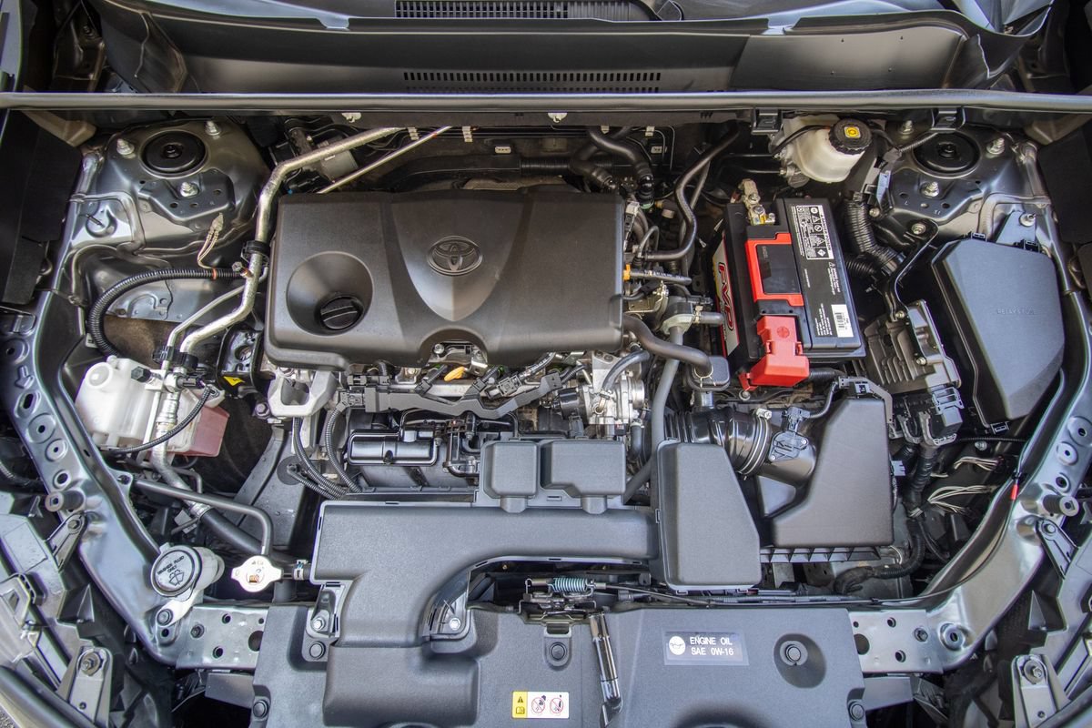 Used 2022 Toyota RAV4 LE FWD image 39