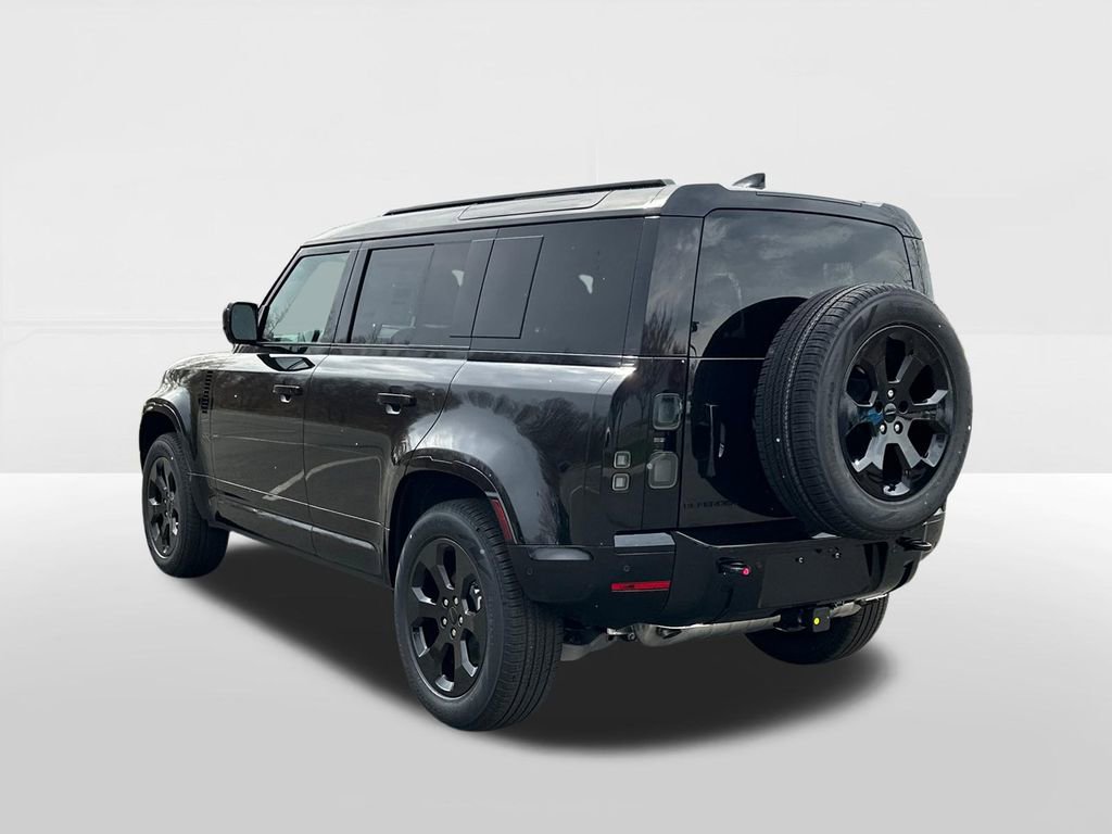 New 2026 Land Rover Defender 110 X-Dynamic SE image 2
