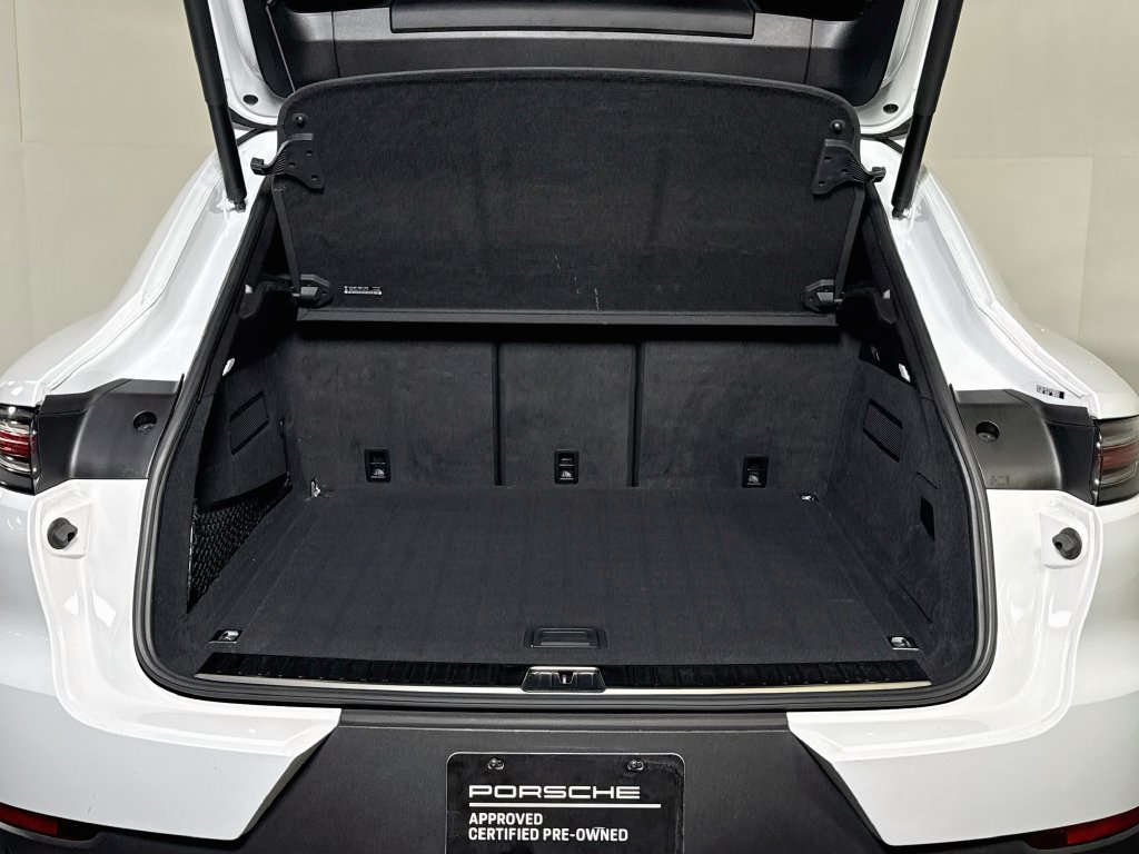 Certified 2023 Porsche Cayenne Platinum Edition AWD/4WD image 27
