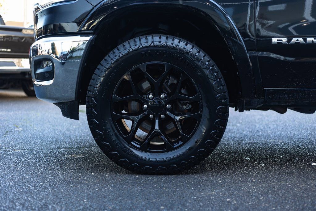 Used 2025 RAM 1500 Laramie image 16