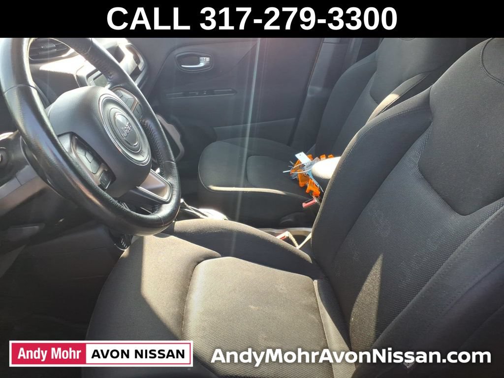 Used 2015 Jeep Renegade Latitude w/ Cold Weather Group II AWD/4WD image 17