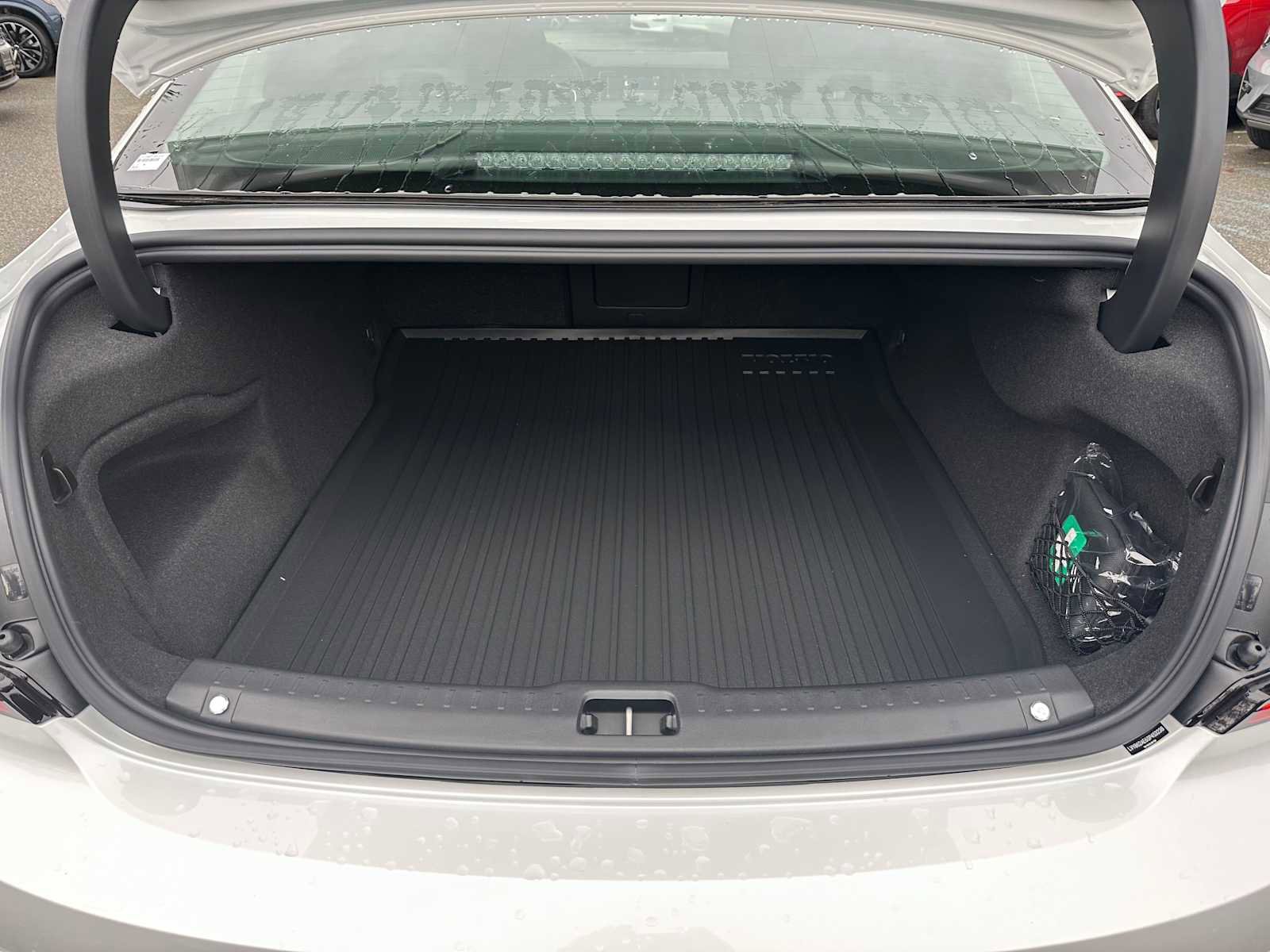 New 2025 Volvo S90 B6 Plus w/ Protection Package Premier image 14