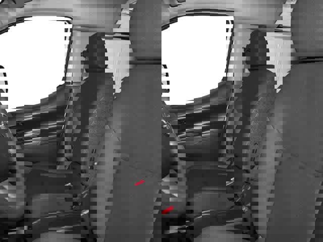 Used 2017 Nissan NV200 S image 9