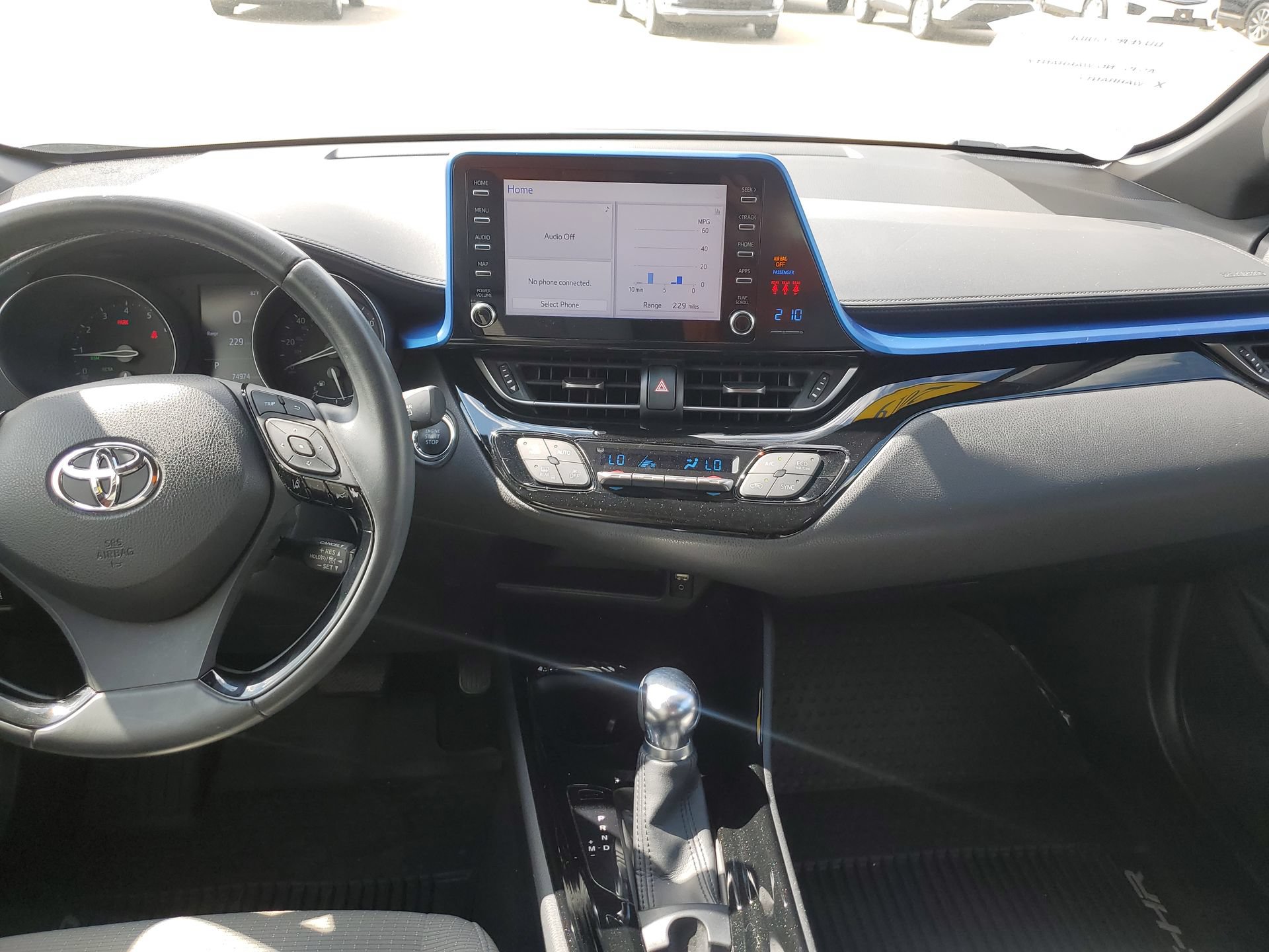 Used 2019 Toyota C-HR XLE FWD image 10