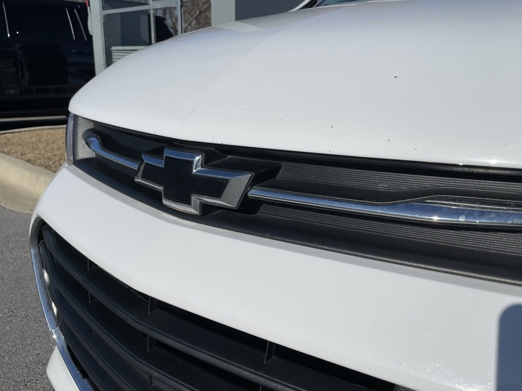 Used 2022 Chevrolet Trax LT w/ Sport Edition image 4