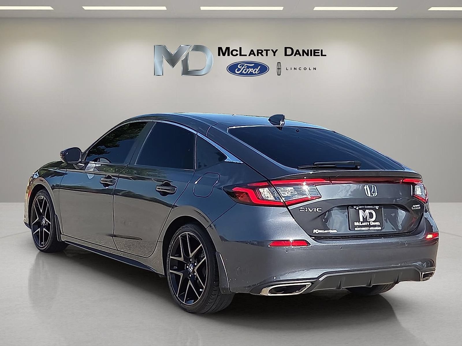 Used 2024 Honda Civic Sport Touring image 4