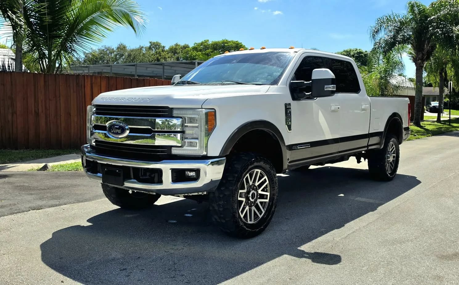 Used 2017 Ford F250 King Ranch w/ King Ranch Ultimate Package AWD/4WD image 3