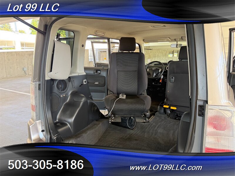 Used 2005 Scion xB FWD image 52