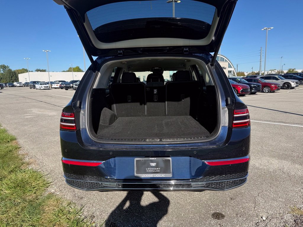 Used 2025 Genesis GV80 2.5T Standard AWD/4WD image 14