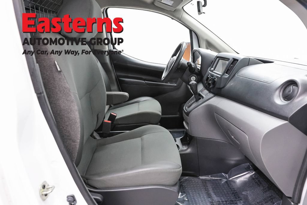 Used 2020 Nissan NV200 SV w/ Back Door Glass Package FWD image 25