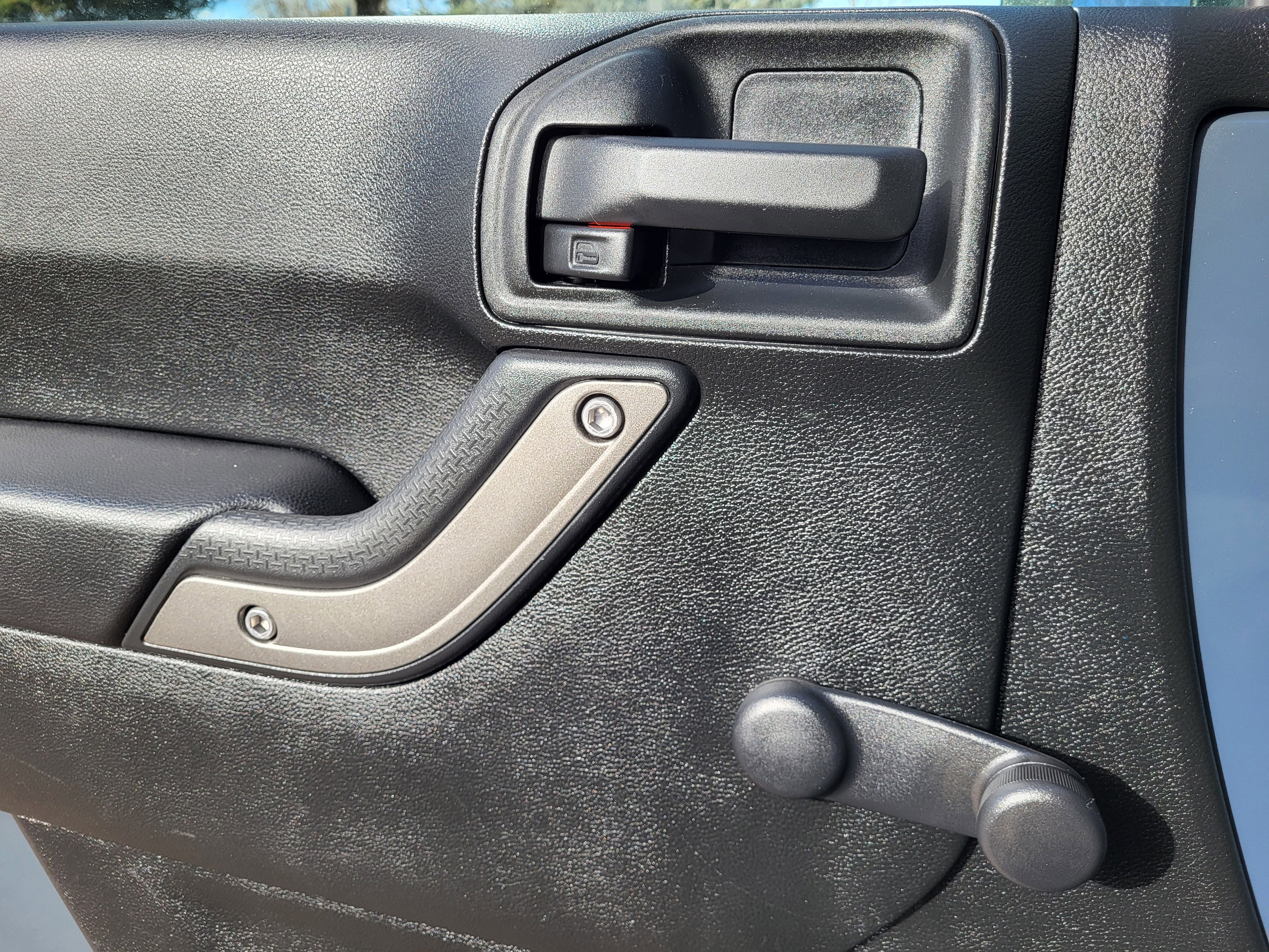 Used 2016 Jeep Wrangler Sport image 6