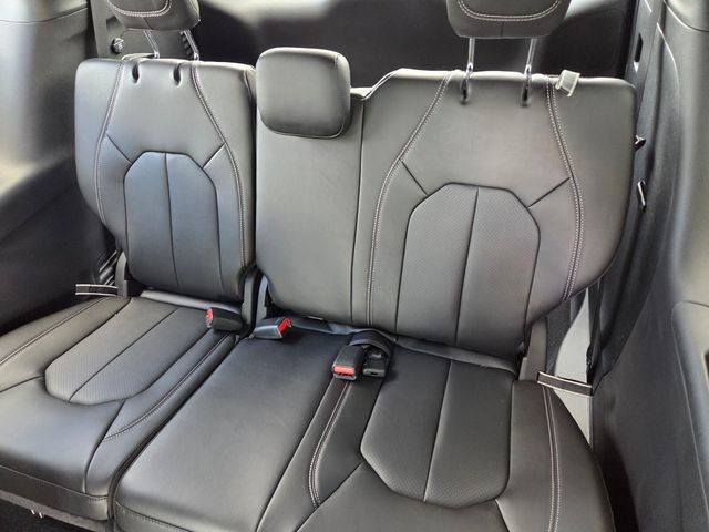 New 2026 Chrysler Pacifica Select FWD image 6