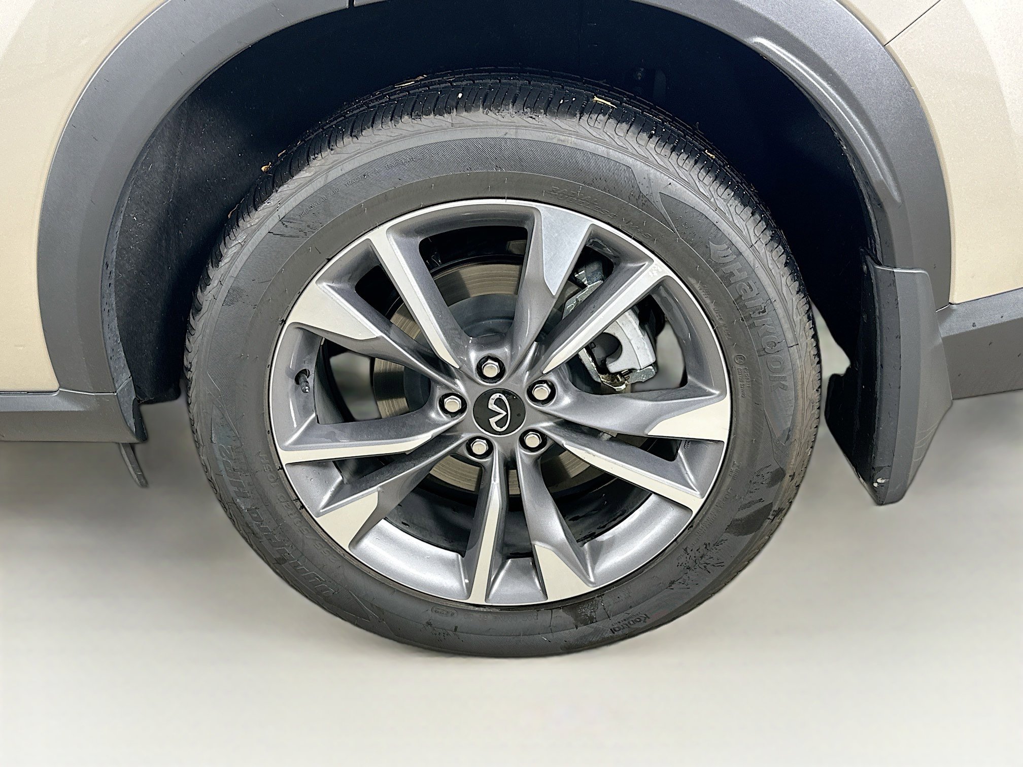 Used 2024 INFINITI QX60 Luxe w/ Performance Audio Package image 40