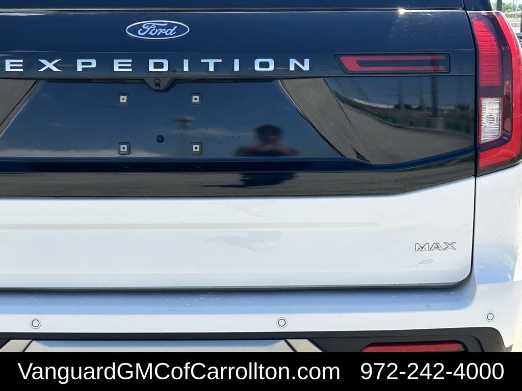 Used 2025 Ford Expedition Max Platinum AWD/4WD image 9