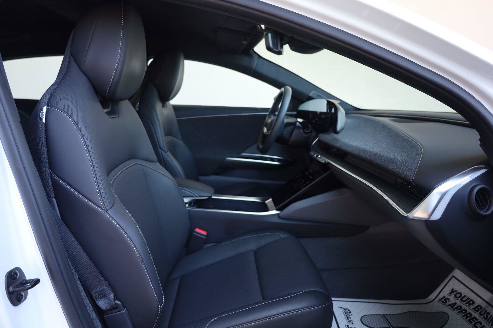 Used 2024 Lucid Air Grand Touring AWD/4WD image 23