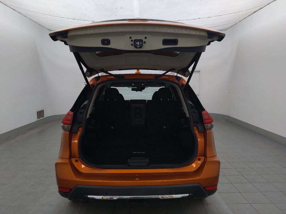 Used 2019 Nissan Rogue SV FWD image 29