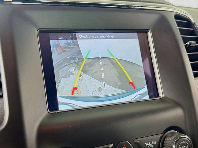 Used 2019 Jeep Grand Cherokee Laredo image 13