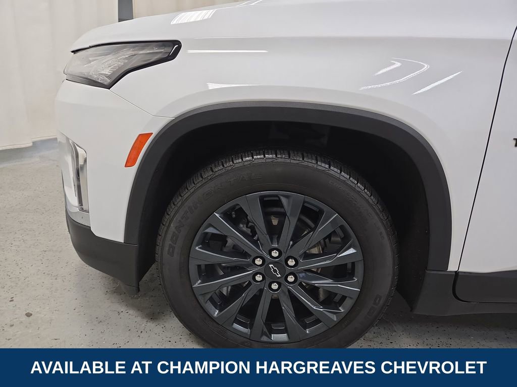 Used 2023 Chevrolet Traverse RS image 41
