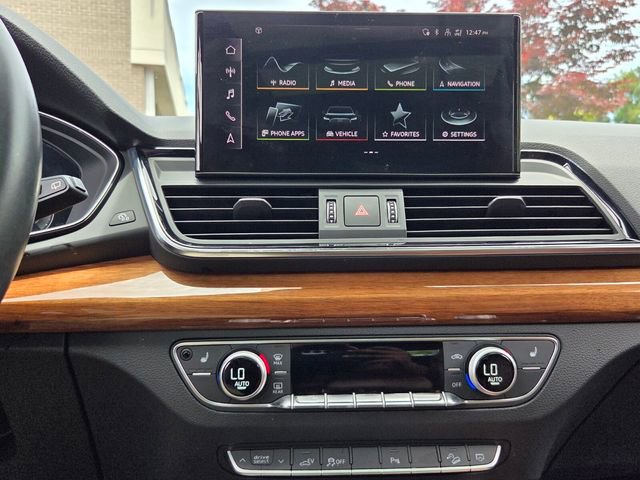 Used 2023 Audi Q5 e Premium Plus AWD/4WD image 16