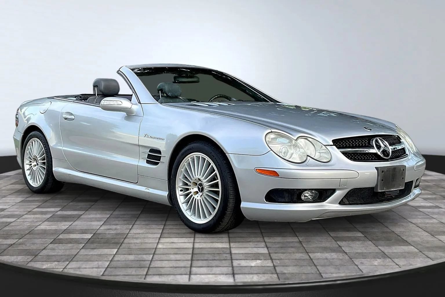 Used 2004 Mercedes-Benz SL 55 AMG image 3